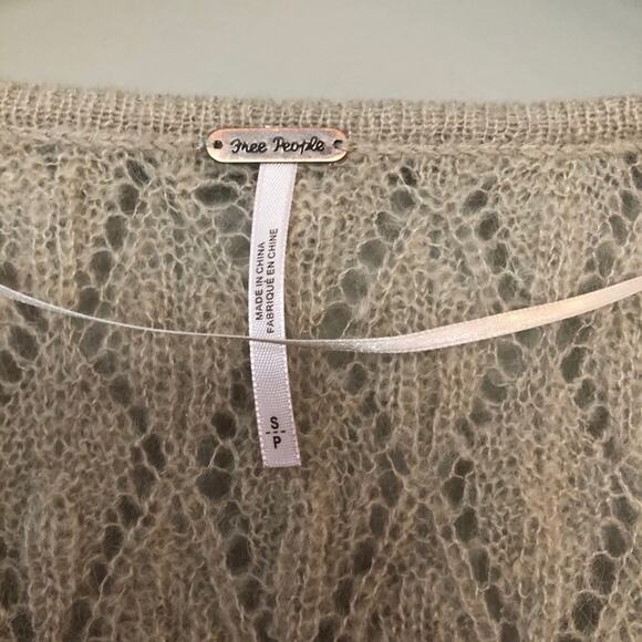 Free People Say Hello Oversized Knit Tunic Sweater Tan NEW - Picture 3 of 9